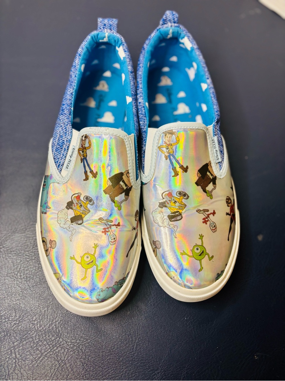 Disney Pixar character slip on loafer sneakers men’s sz 9 unisex iridescent
